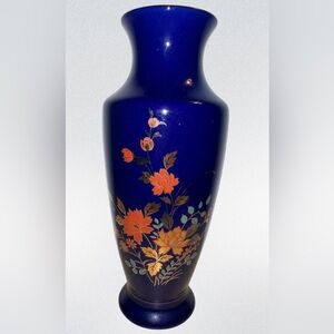 Orleans Cobalt Blue Floral‎ 8” Vase Gold Trim Pinstriping